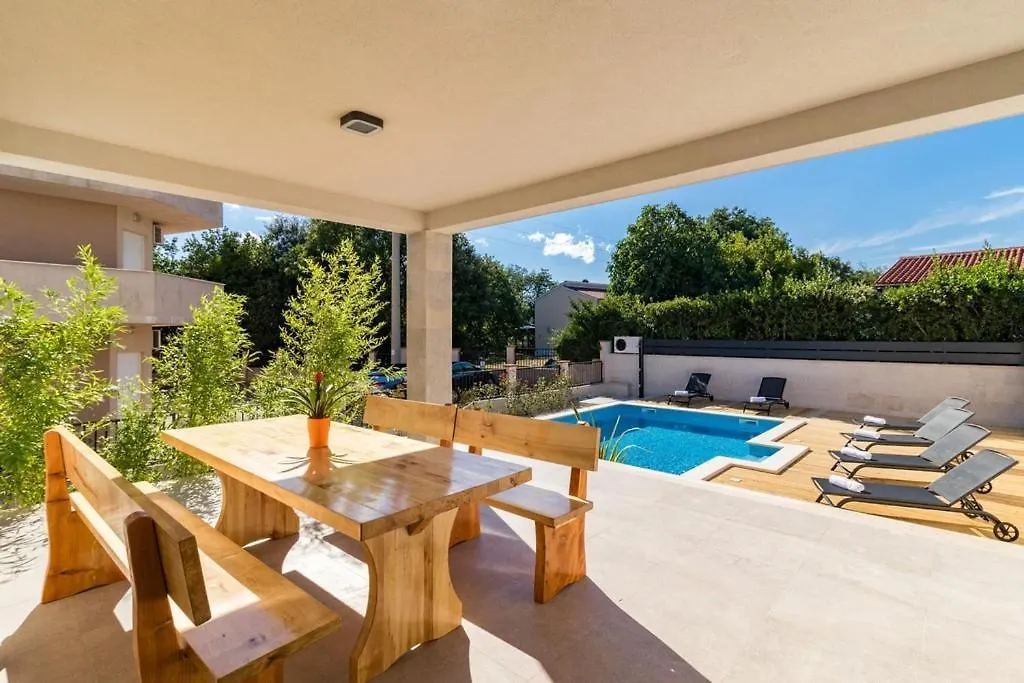 Villa Munat Ližnjan Kroatien